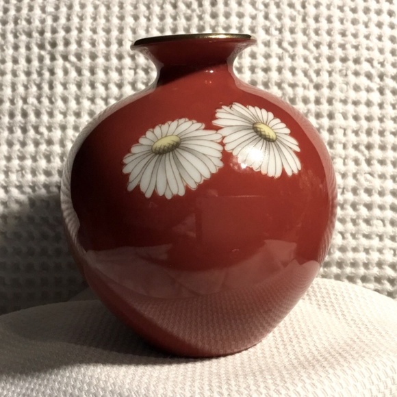 Vintage~Noritake Nippon Toki Kaisha Red Vase with White Daisy - Picture 2 of 9